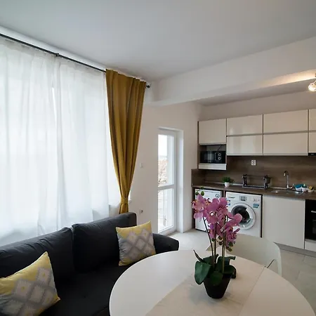 Daire 15 Apartments In One Building Eski Zağra